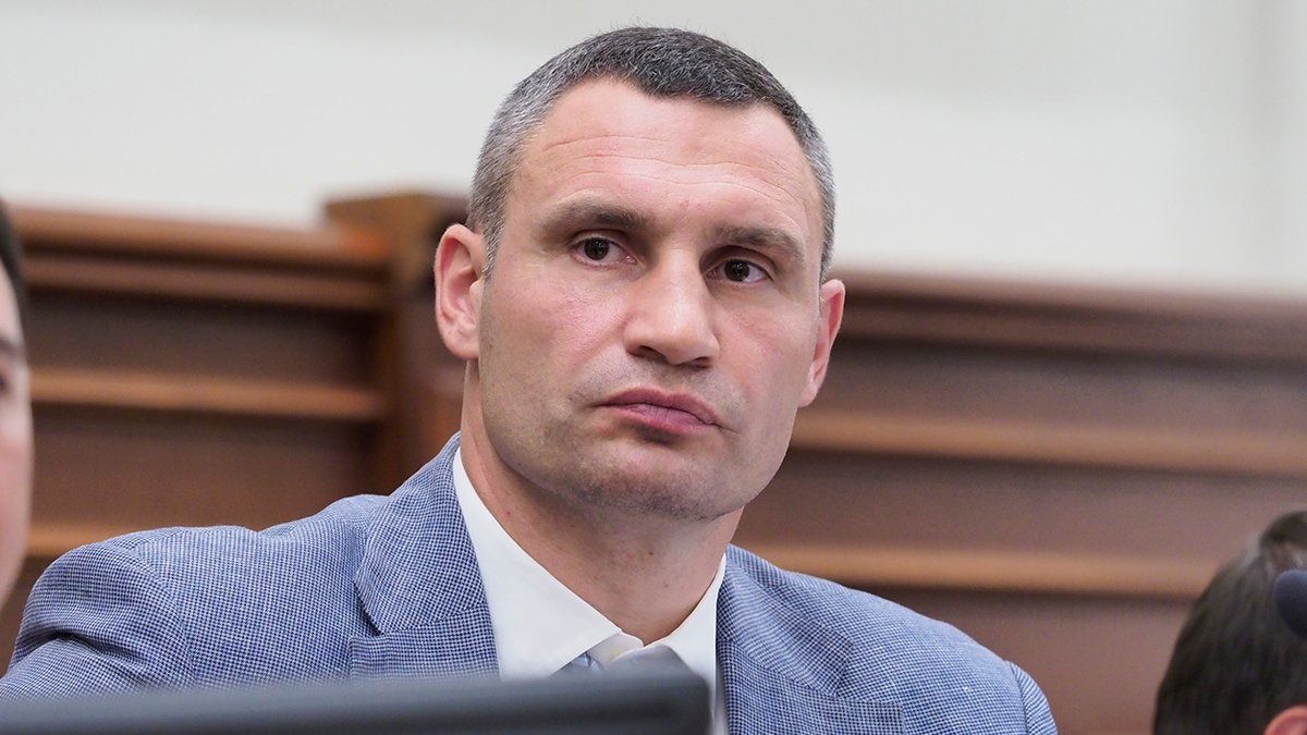 В Киеве ввели комендантский час на сутки