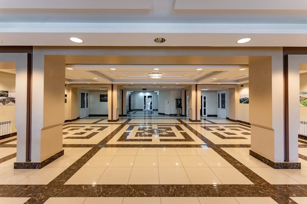 Депутат из Днепра за 56 млн продает здание, которое хотели вернуть громаде: чем оно известно 2