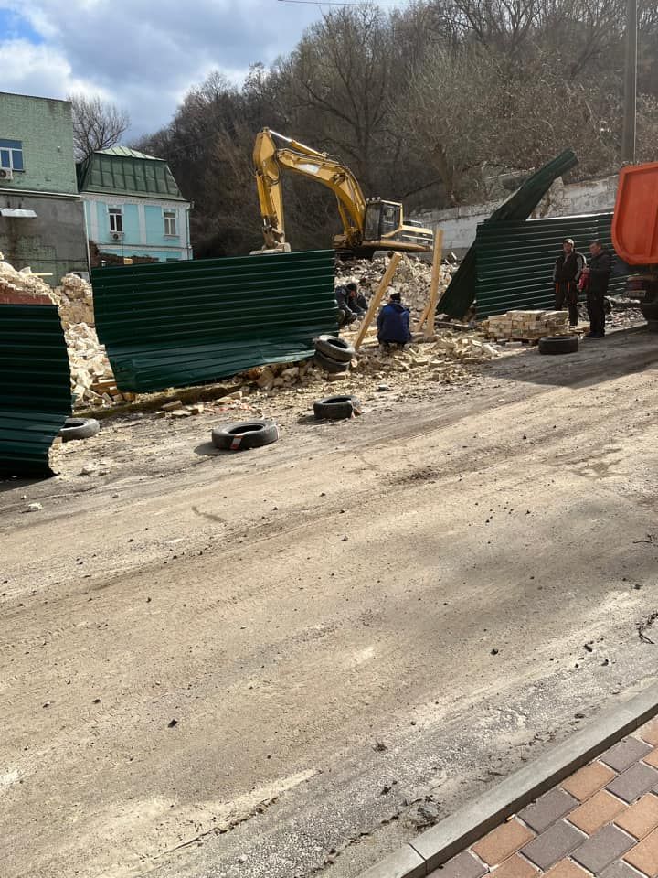 Подпись: Фото Юрий Лифшиц