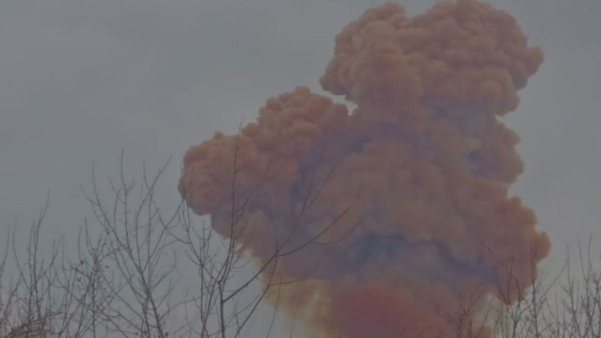 Азотная кислота и химические атаки: как украинцам защититься от отравления