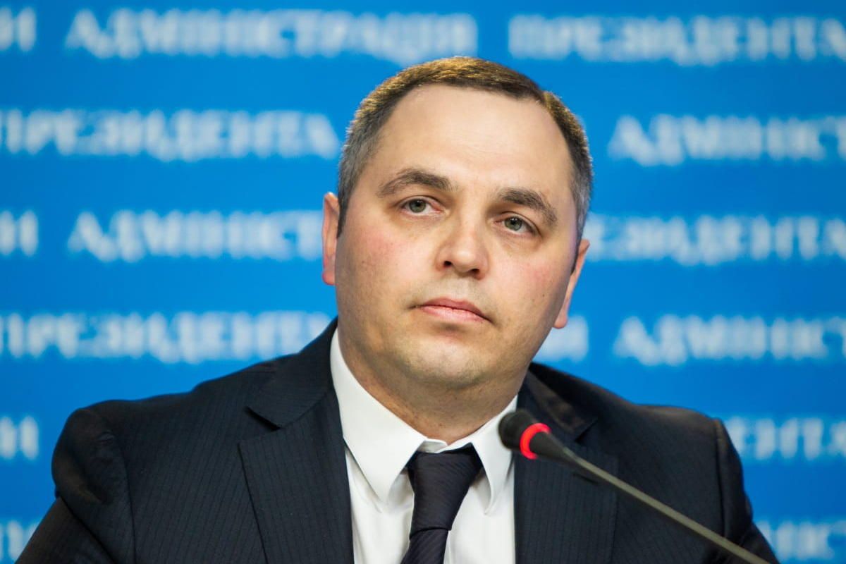 Экс-президент, адвокат Стуса и коммунист: кого из Киева записали в предатели Украины 12