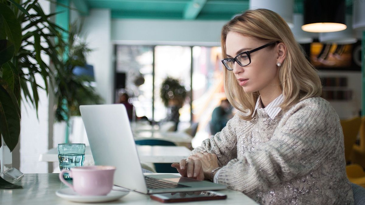 Какие гуманитарные специальности нужны в Днепре: список вакансий