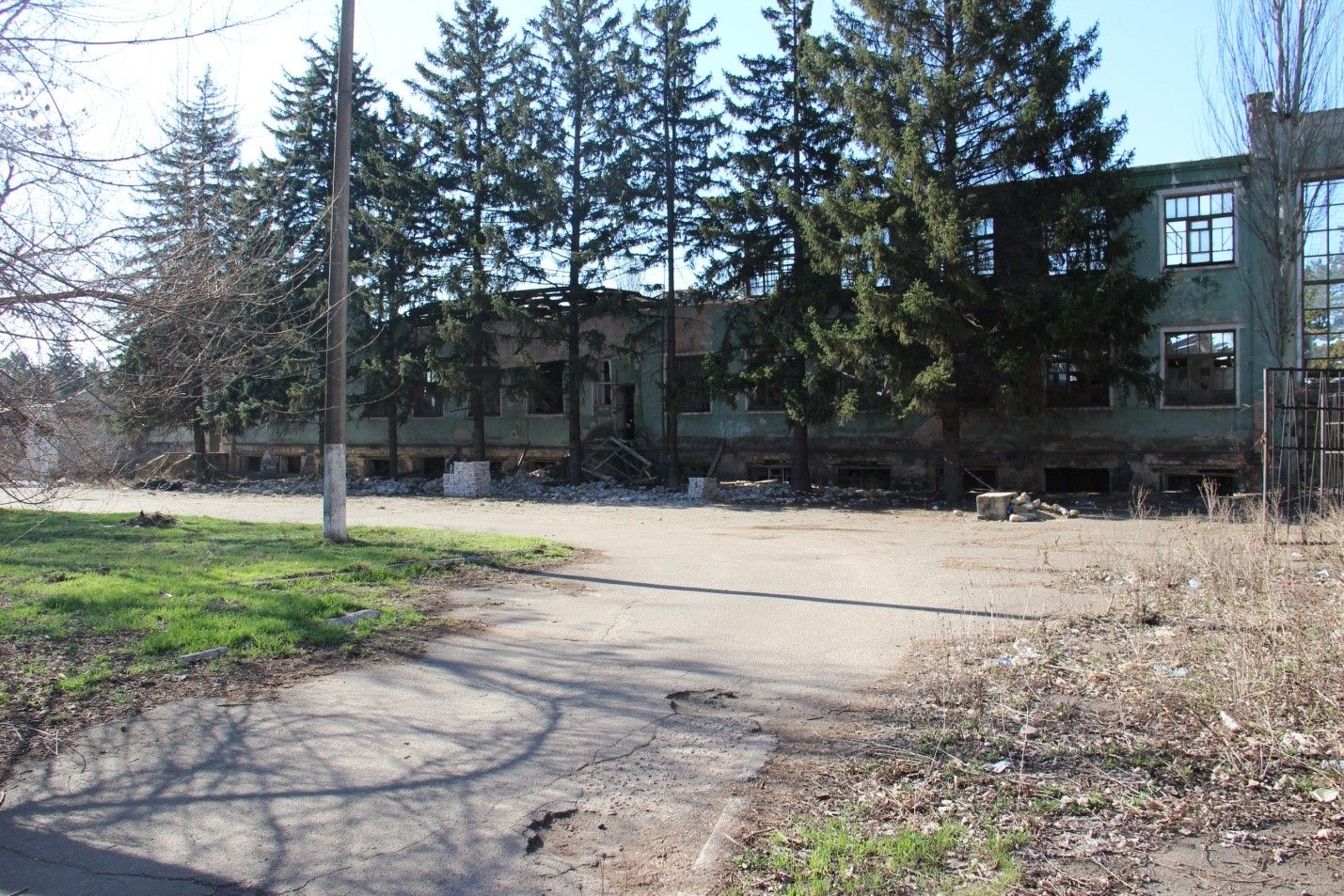 В Кривом Роге выставят на продажу бывший завод: чем он известен и что осталось 2