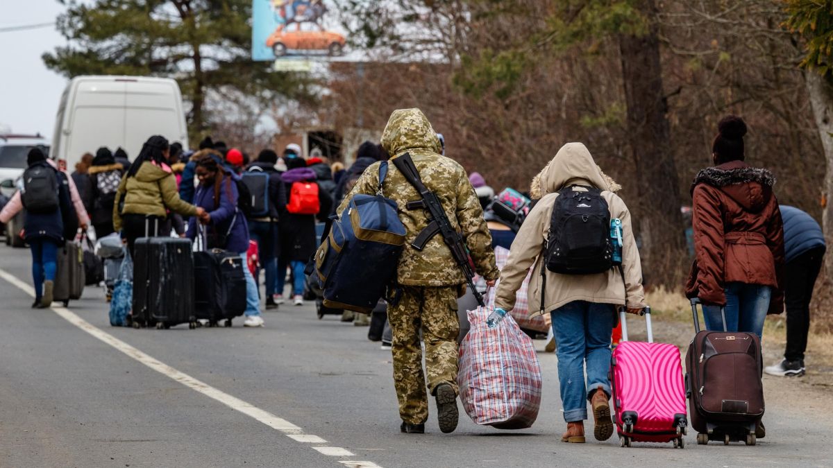 Как предпринимателям получить бонус за трудоустройство переселенца через «Дію»
