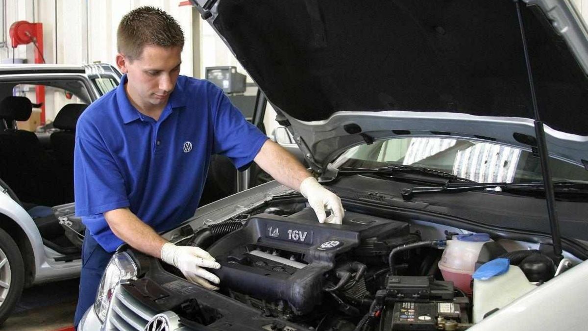 Яку спеціальність обрати абітурієнту в Києвській та Дніпропетровській областях, щоб відбудувати Україну 1