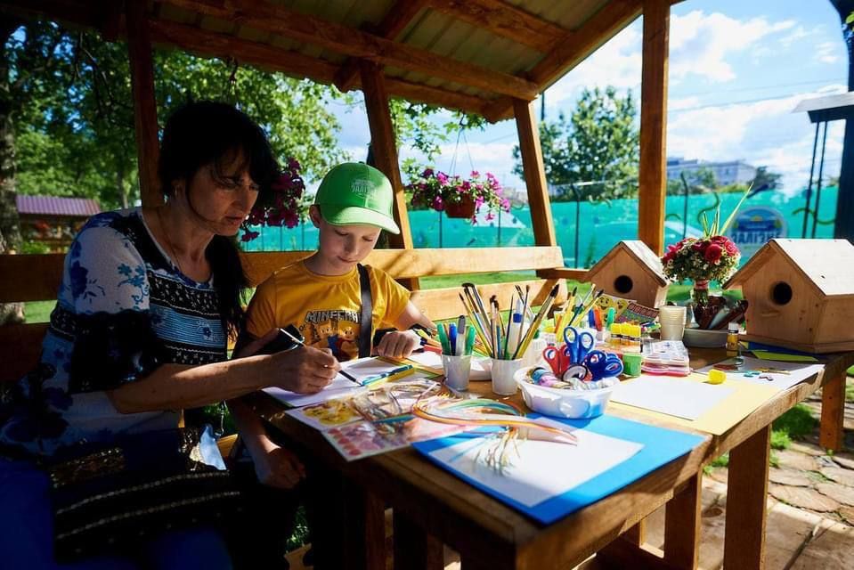 В Ірпені «Укрзалізниця» облаштувала в вагонах житло для тих, хто втратив його: де ще розселять ірпінчан 3