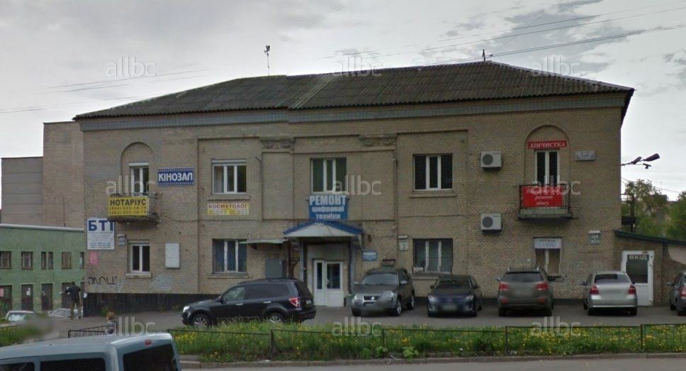 У Києві на місці падіння уламків ракети збудують багатоповерхівку: чим відомий забудовник 1