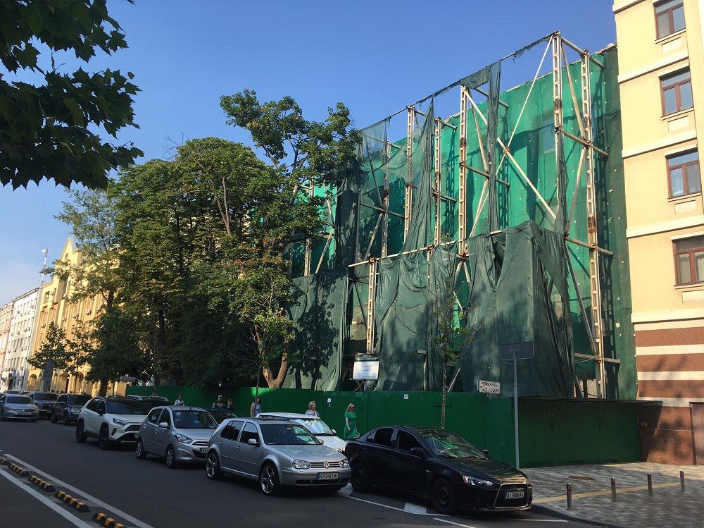 Як колишній готель «Прага» у Києві пов’язаний з нардепом Бойком та колишнім віце-президентом «Енергоатому» 1