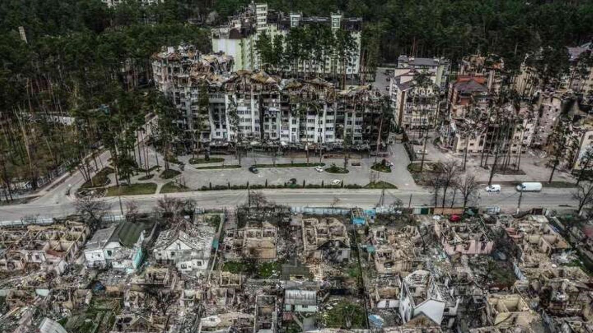 В Ірпені знесуть будинки, які постраждали від обстрілів: в міськраді назвали адреси 10