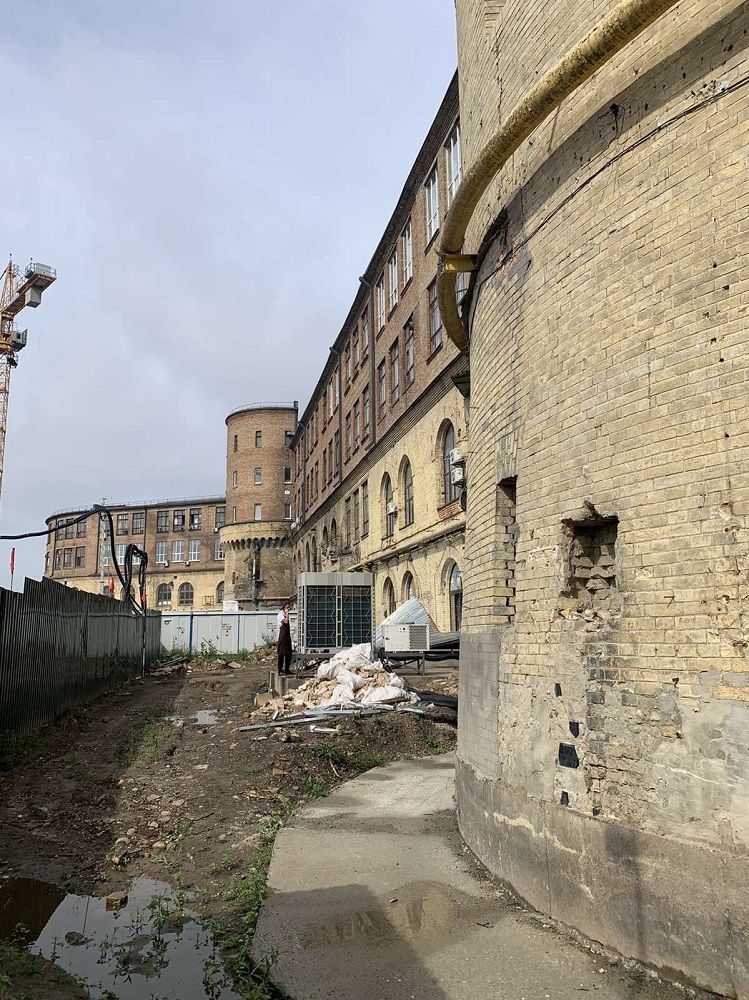 Приміщення «Арсеналу» у Києві виставили на аукціон: хто може їх придбати 2