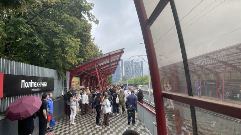 Кличко підігрує таксистам: у Київраді зареєстрували ініціативу проти зупинок транспорту під час тривог 1