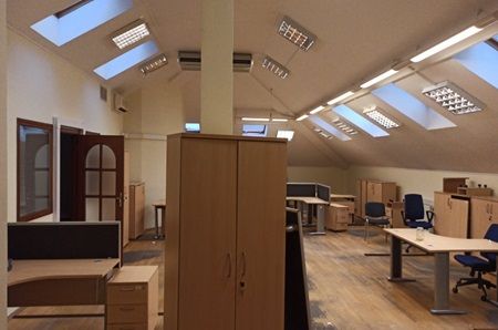 У центрі Києва продають головний офіс Промінвестбанку: скільки він коштує 4