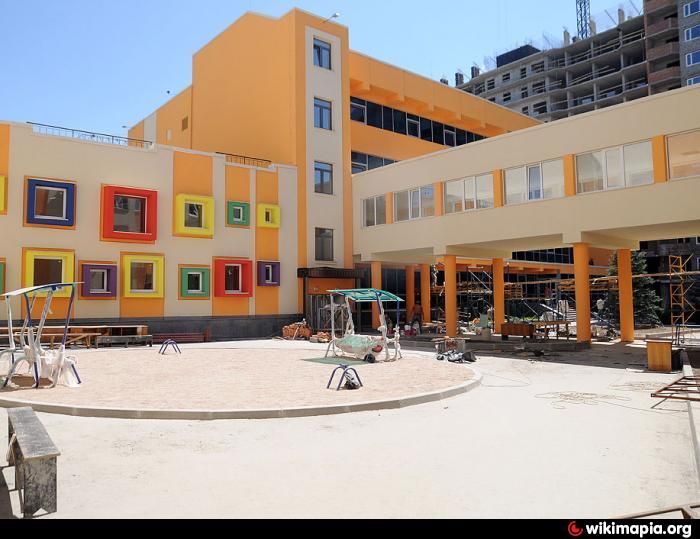 Міжнародний ліцей "Глобус". ФОТО: wikimapia.org