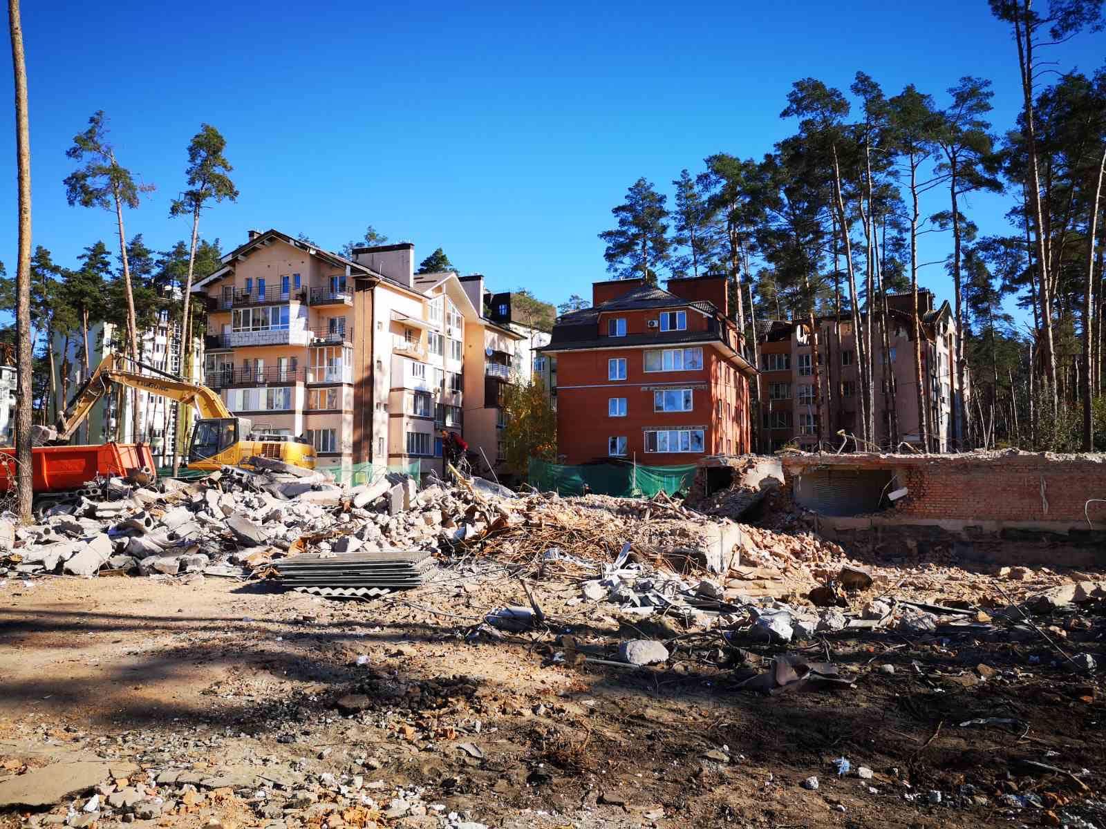 Кому та скільки заплатила мерія Ірпеня за знесення будинку на Гостомельському шосе 1