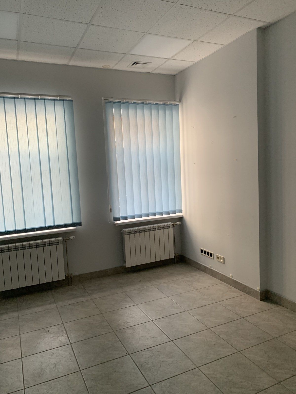 У центрі Києва виставили на продаж будівлю банку: скільки коштує 2