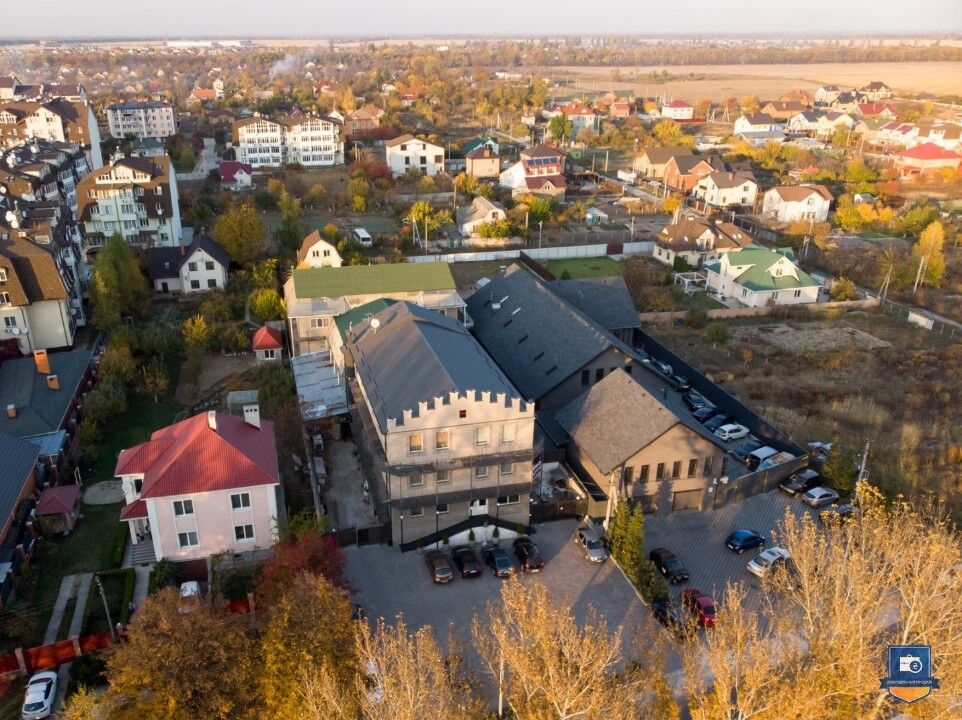 Панорама поруч з готелем