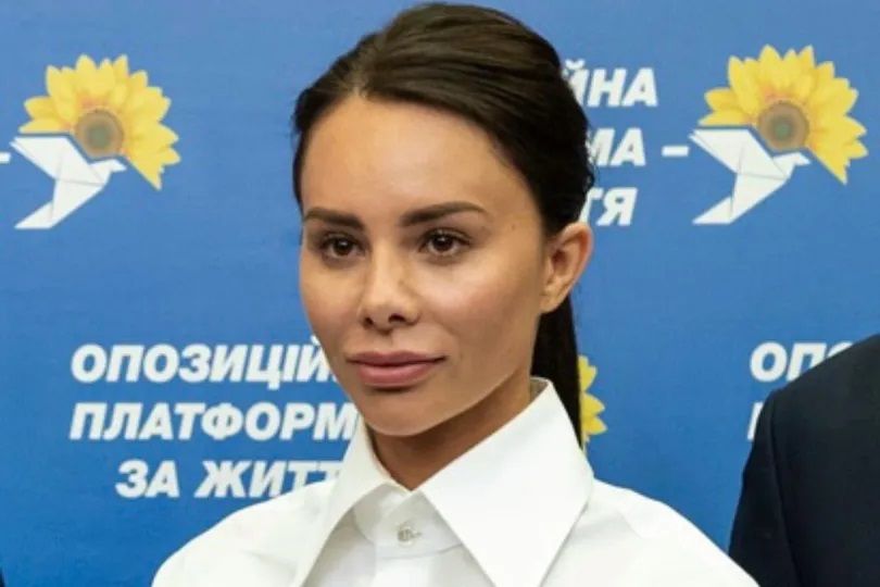 Продаж нерухомості у Дубаї, російські вірші, мільйонні статки: чим відома депутатка Київради Юлія Симуніна 5