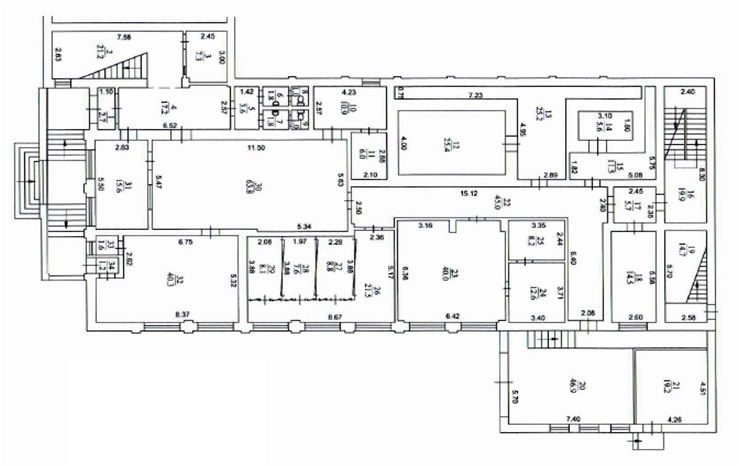 У Броварах під Києвом виставили на продаж відділення банку: скільки коштує 2