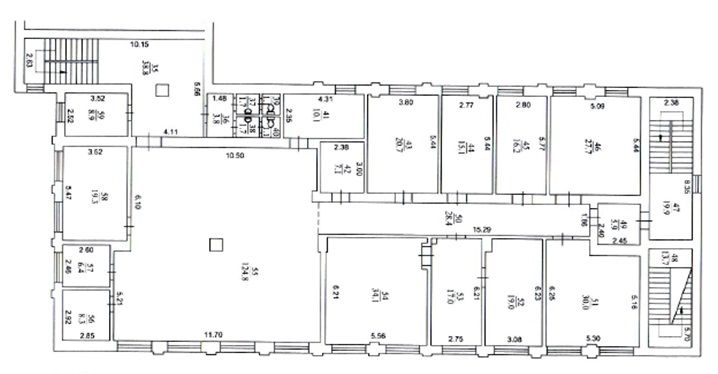 У Броварах під Києвом виставили на продаж відділення банку: скільки коштує 3