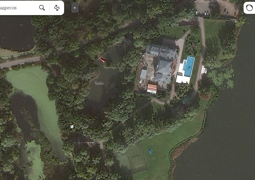 "Насосна станція" згори. Або те, що на її місці