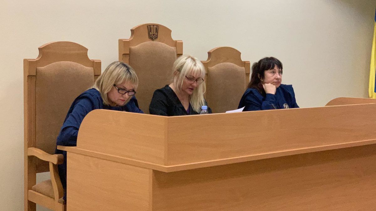 Трійка суддів