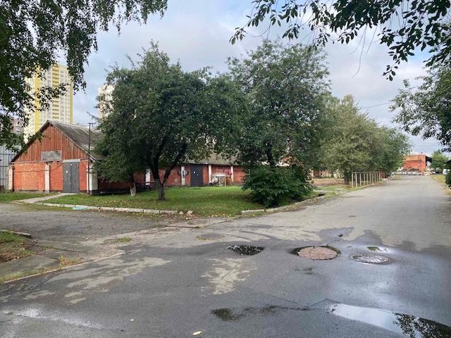 У Києві виставили на продаж будівлі та майно держпідприємства «Укроборонресурси» 2