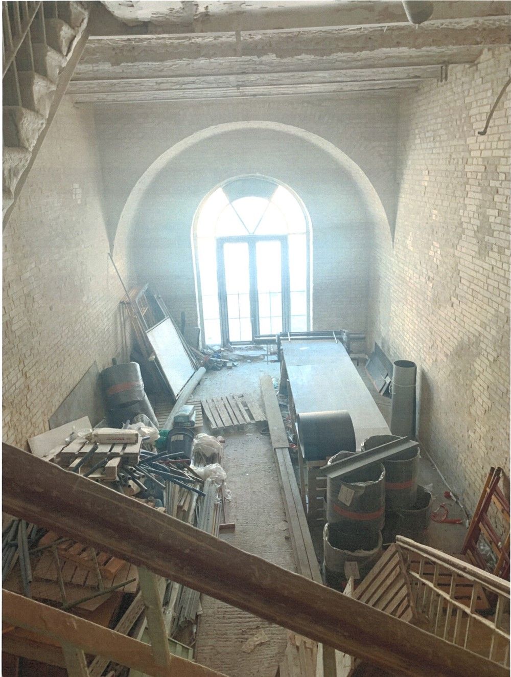 У Києві виставили на продаж приміщення заводу "Арсенал": скільки коштують 2