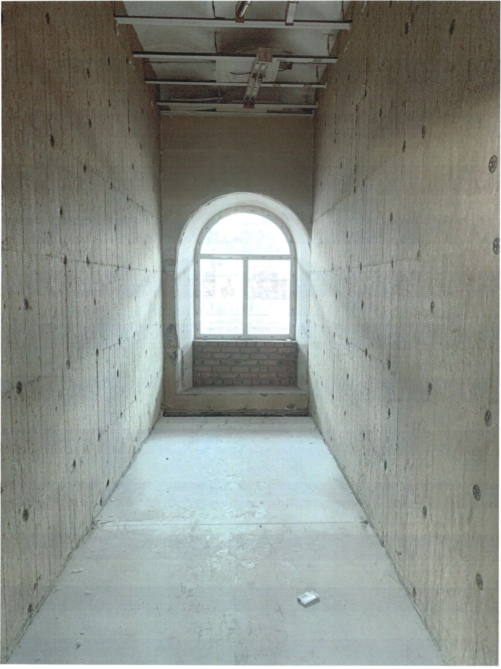 У Києві виставили на продаж приміщення заводу "Арсенал": скільки коштують 3