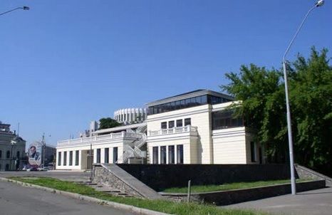 Бізнес-центр DeVision на Володимирському узвозі, 4В