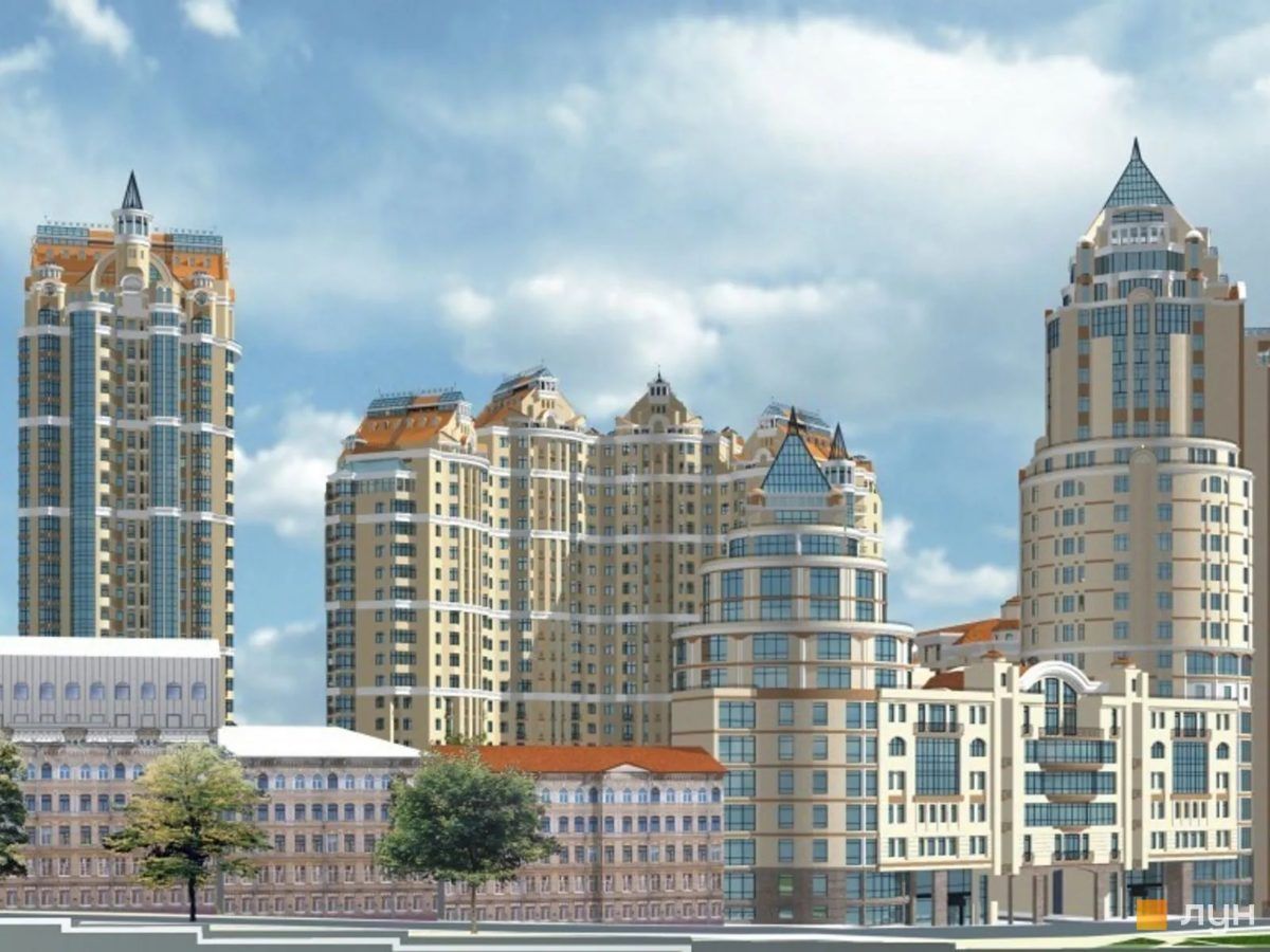 Так мав виглядати збудований будинок (ліворуч)