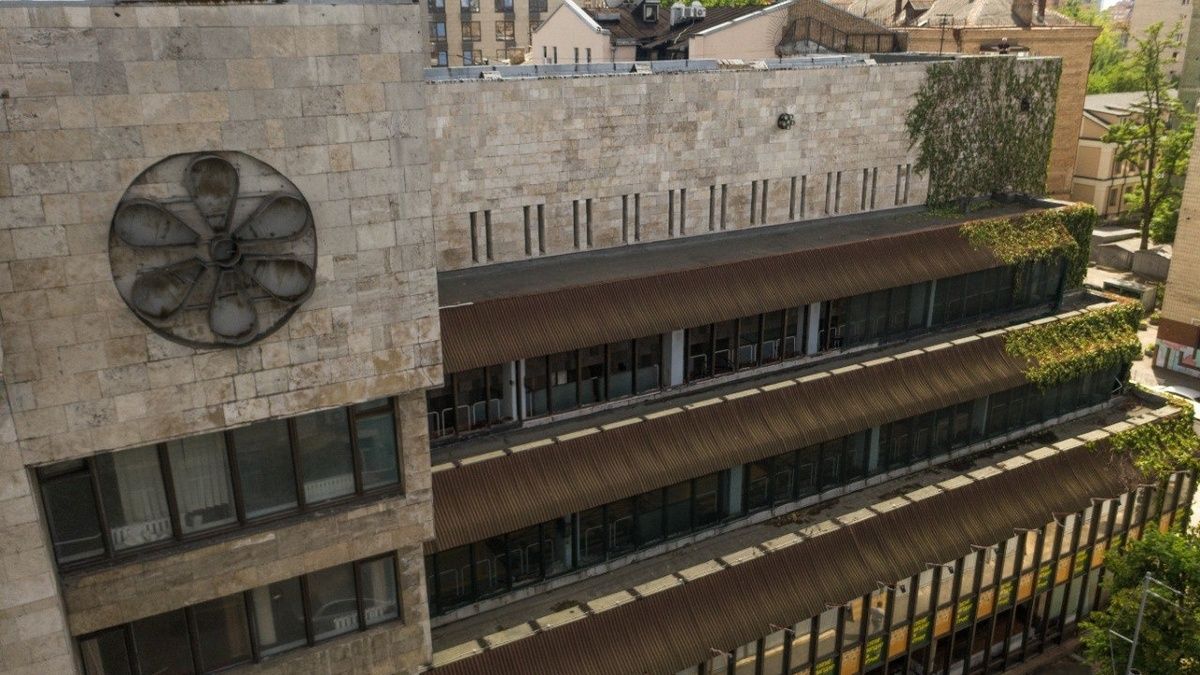 У Києві виставили на продаж скандальну будівлю "Квітів України": кому належить та скільки коштує