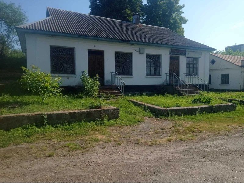 Дешевше за квартиру: під Києвом виставили на продаж спиртзавод 5