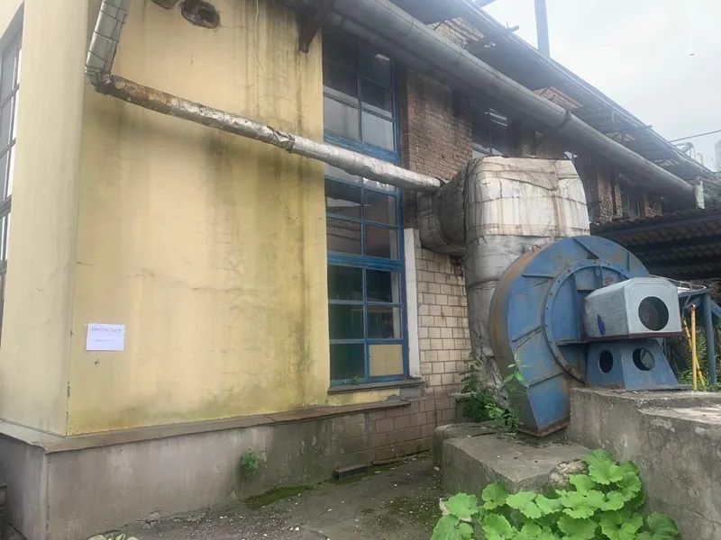 Частина комплексу заводу "Росинка"