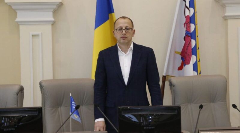 Вже колишній перший заступник голови обласної ради Геннадій Гуфман