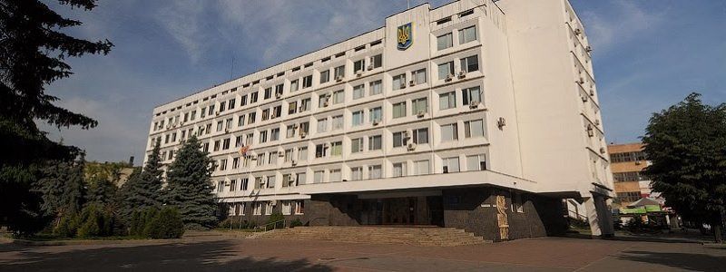 Комунальники Черкас купують обладнання для неіснуючої техніки