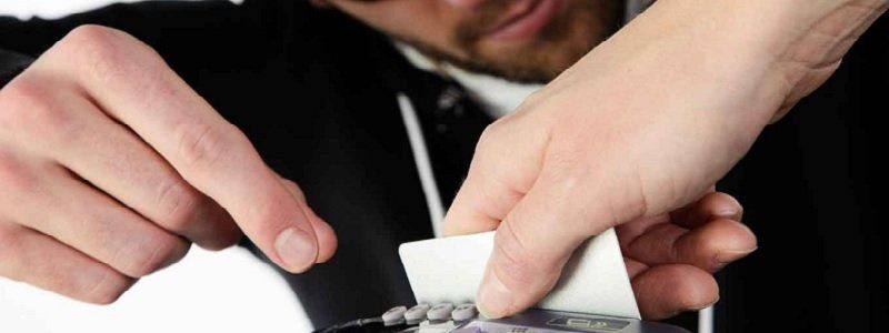 Как воруют деньги с банковских карт