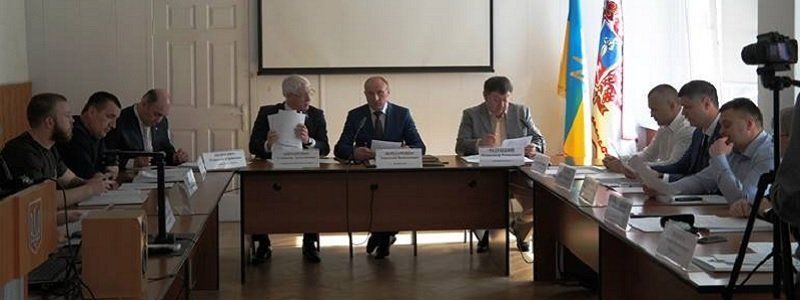 Як в Черкасах майно громади продають