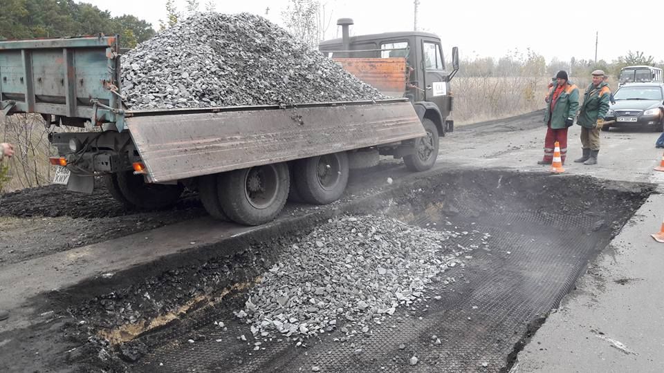 У Черкасах ніяк не вирішать, хто відремонтує дороги за 137 млн грн 3