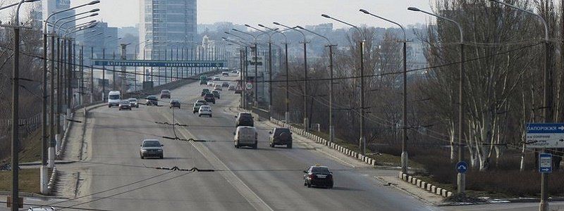 На этих выходных в Днепре полностью закроют Центральный мост