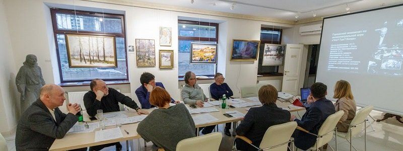 В Днепре Худсовет при городском голове начал рассмотрение проектов горожан, которые получат гранты