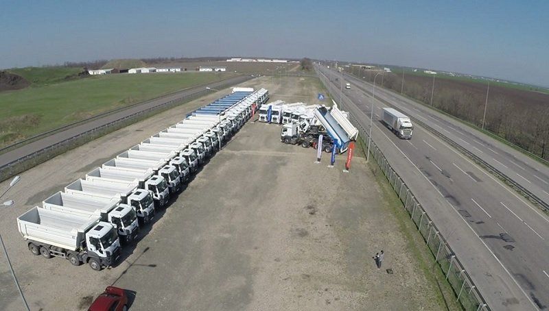 Дорогу на Кривой Рог отремонтируют за 957 миллионов гривень 2