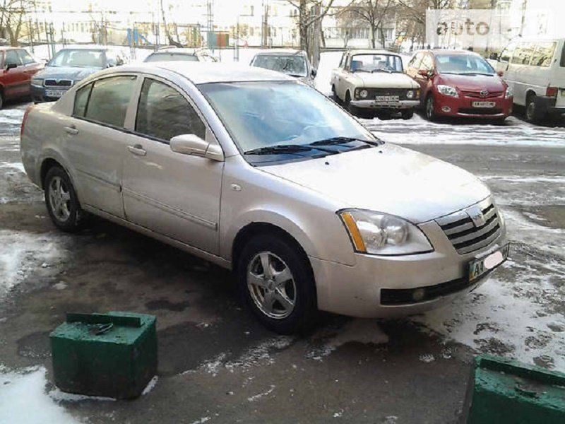 Седан Chery Elara (Чери Элара) 2008 года.