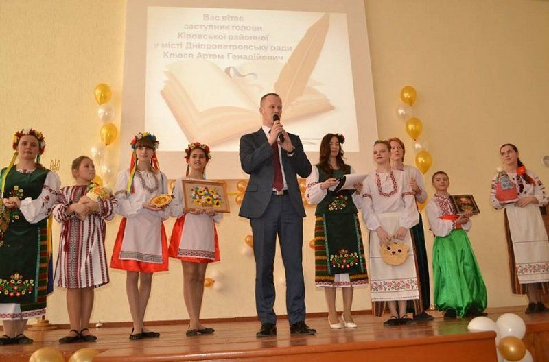 Как за год изменилось материальное положение глав райсоветов Днепра 6