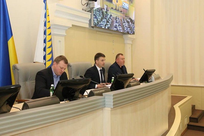 Днепропетровский облсовет: каждый четвертый депутат может потерять мандат 2