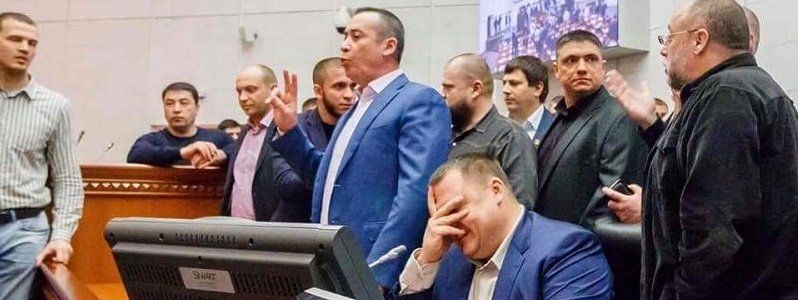 10 депутатов горсовета Днепра могут потерять мандаты