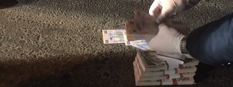 Скільки брали та як відповідають: історії ТОП-хабарників Черкащини
