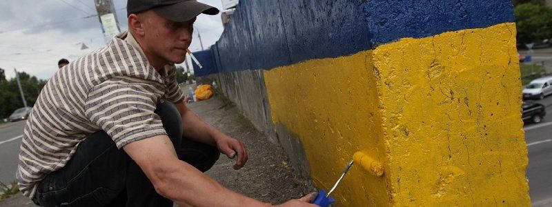 Днепр позаботился о малых архитектурных формах