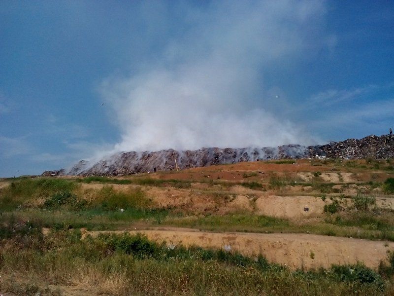 Догнать и перегнать Львов: под Днепром горит мусорный полигон  4