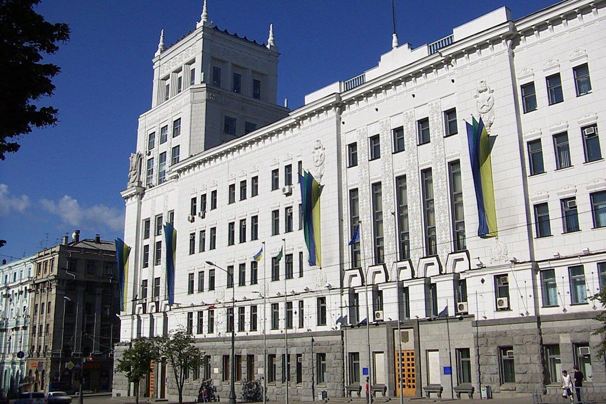 Много чиновников? А бывает и больше! 4