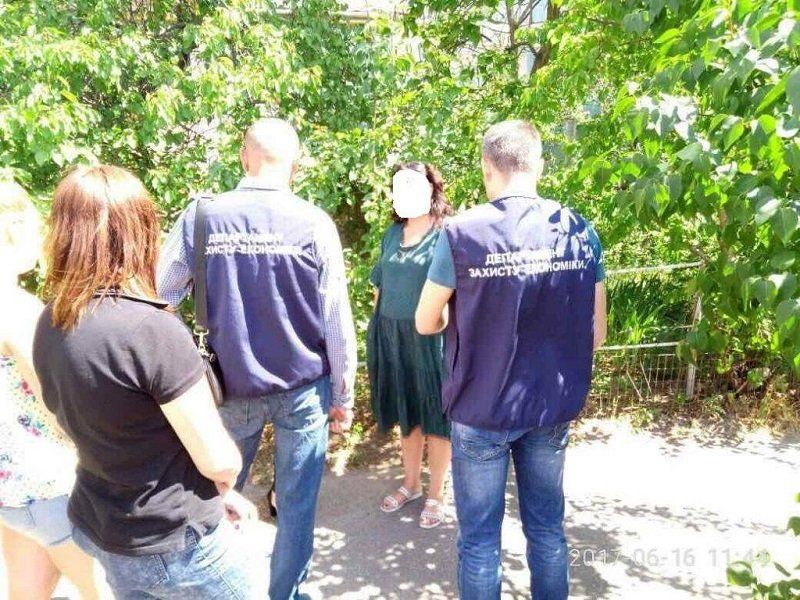 Керівницю черкаського аеропорту взяли на хабарі 1